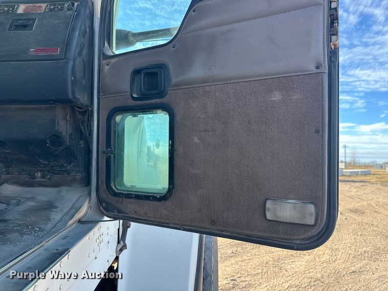 image for item DW4369 2005 Kenworth W900 ready mix truck