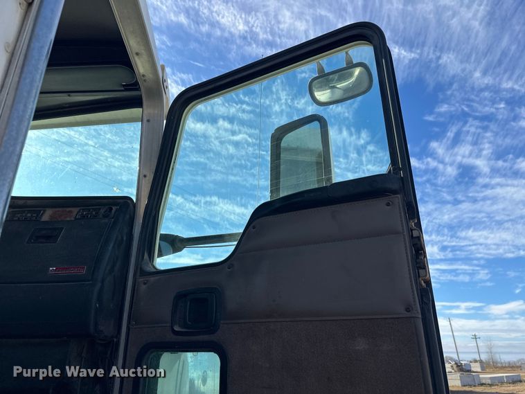 image for item DW4369 2005 Kenworth W900 ready mix truck