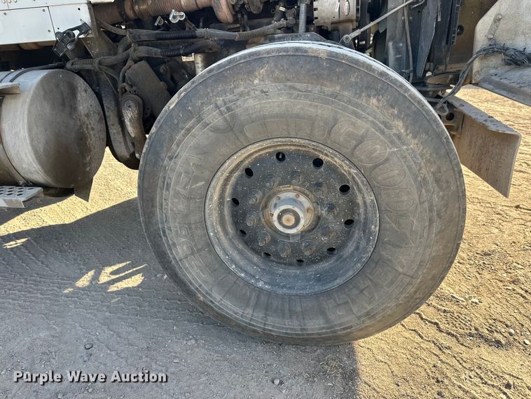 image for item DW4369 2005 Kenworth W900 ready mix truck