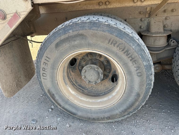 image for item DW4369 2005 Kenworth W900 ready mix truck