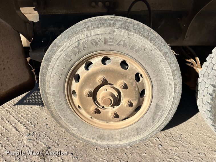 image for item DW4369 2005 Kenworth W900 ready mix truck