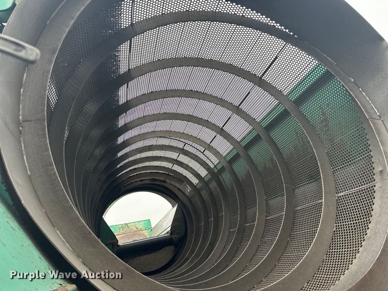 image for item DW4377 2006 Komptech Mustang trommel screen