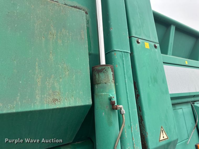 image for item DW4377 2006 Komptech Mustang trommel screen