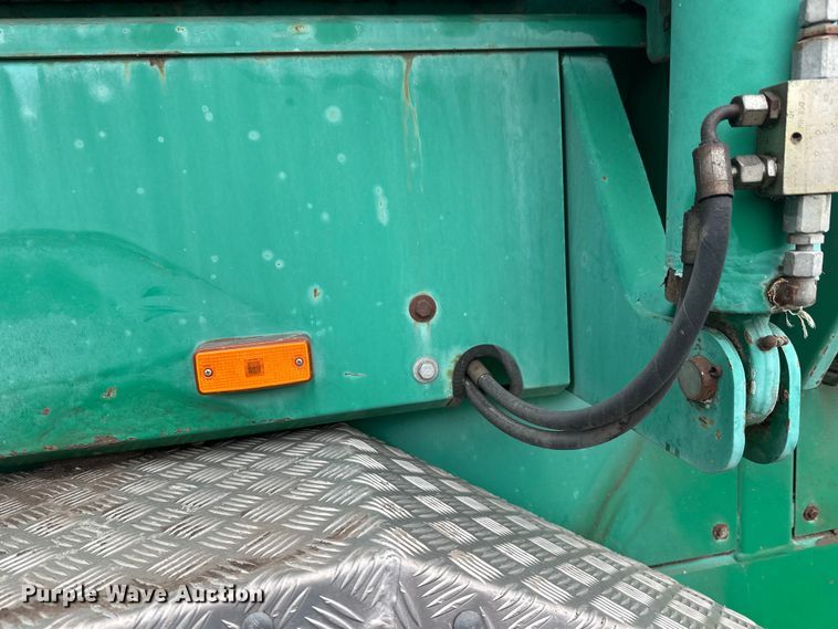 image for item DW4377 2006 Komptech Mustang trommel screen