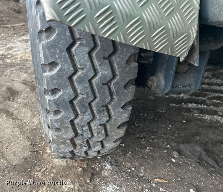 image for item DW4377 2006 Komptech Mustang trommel screen