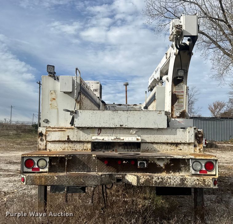 image for item DW6681 Maintainer service truck bed