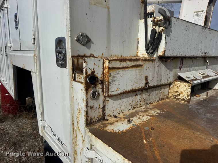 image for item DW6681 Maintainer service truck bed