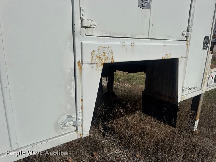 image for item DW6681 Maintainer service truck bed