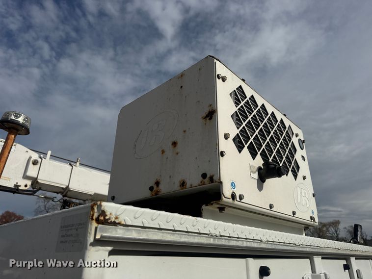 image for item DW6681 Maintainer service truck bed