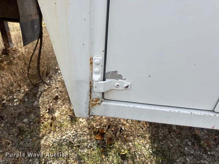 image for item DW6681 Maintainer service truck bed