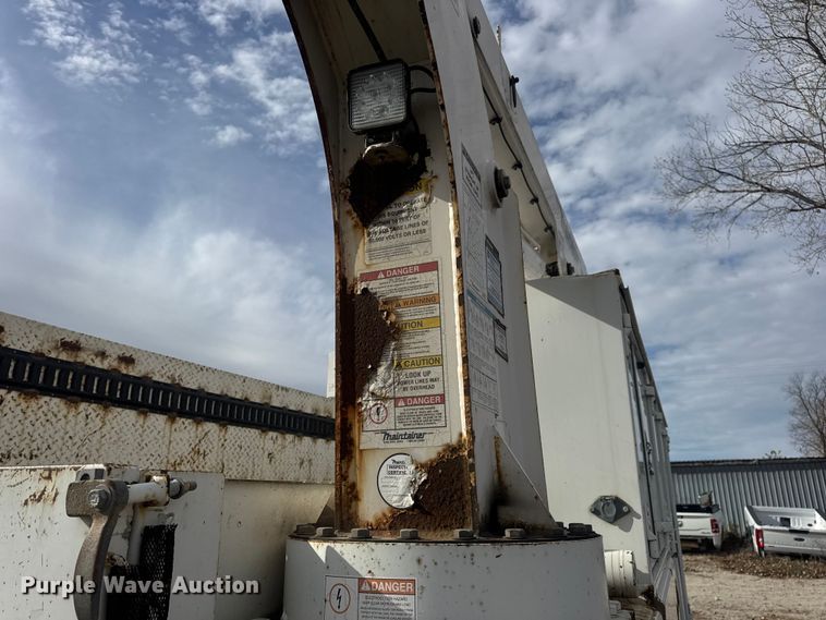 image for item DW6681 Maintainer service truck bed