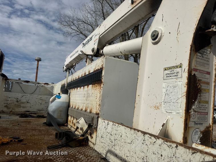 image for item DW6681 Maintainer service truck bed