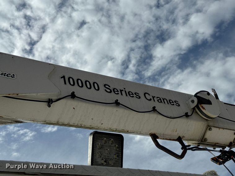 image for item DW6681 Maintainer service truck bed