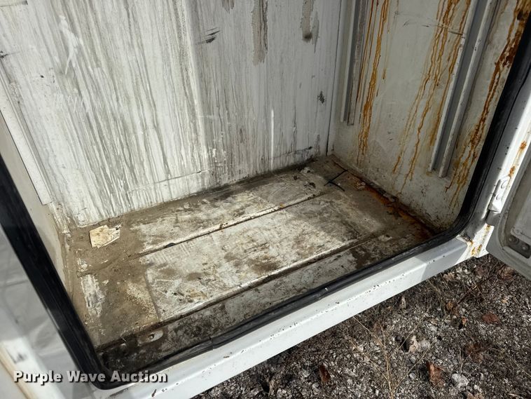 image for item DW6681 Maintainer service truck bed