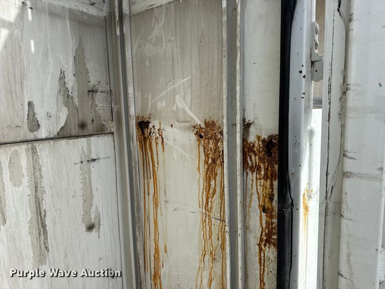 image for item DW6681 Maintainer service truck bed