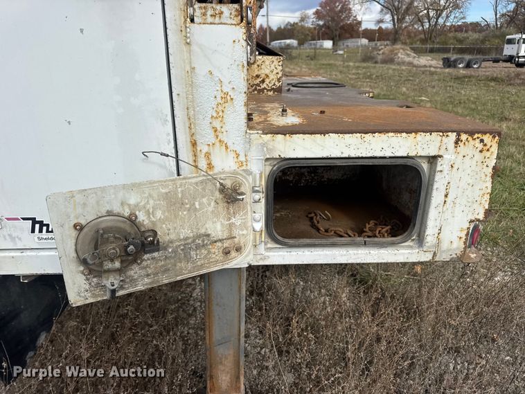 image for item DW6681 Maintainer service truck bed