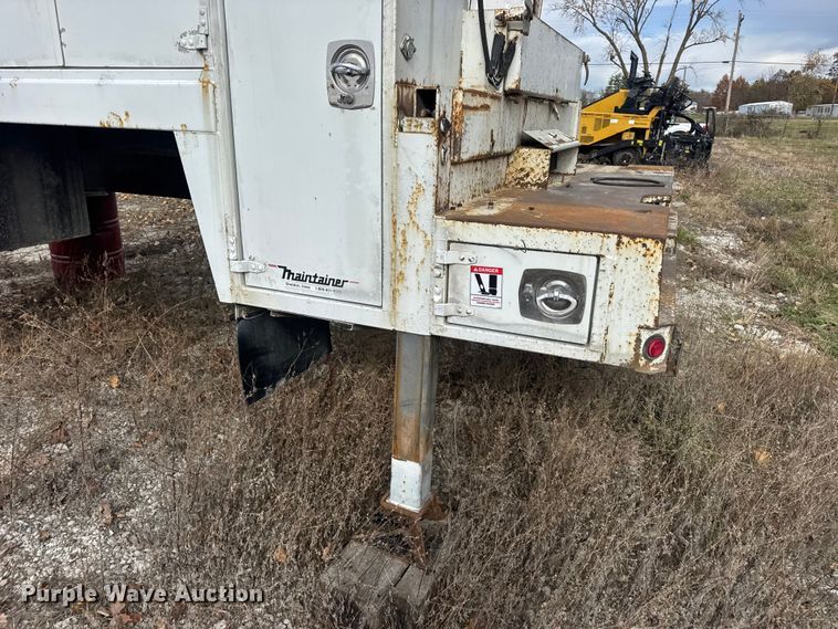 image for item DW6681 Maintainer service truck bed