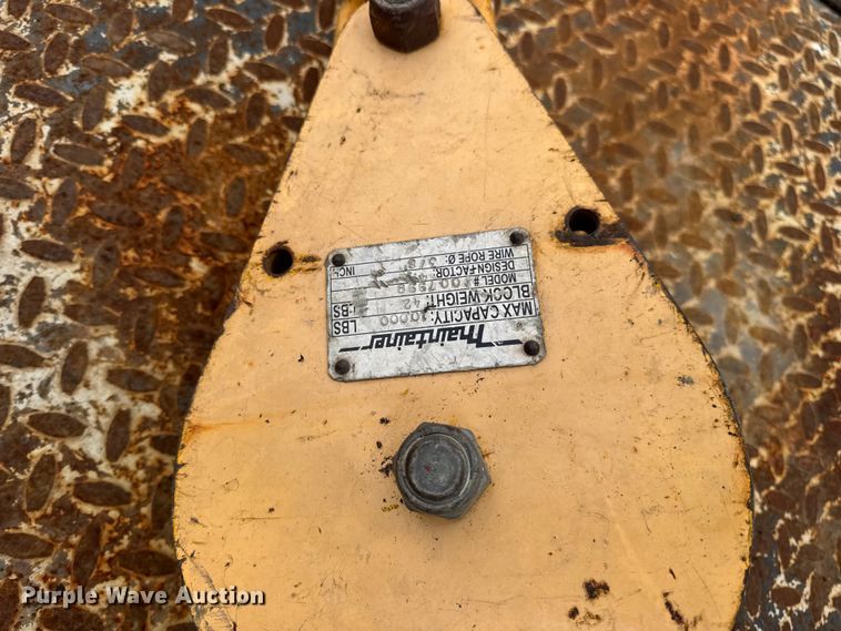 image for item DW6681 Maintainer service truck bed