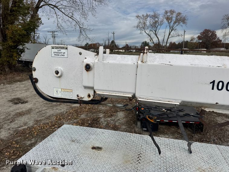 image for item DW6681 Maintainer service truck bed