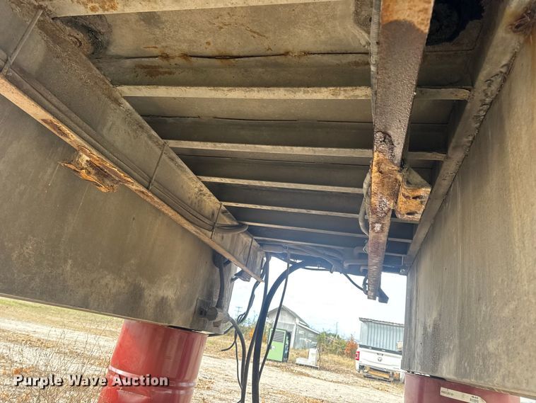 image for item DW6681 Maintainer service truck bed