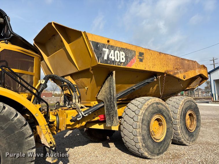 image for item DW7250 2014 Caterpillar 740B articulated haul truck