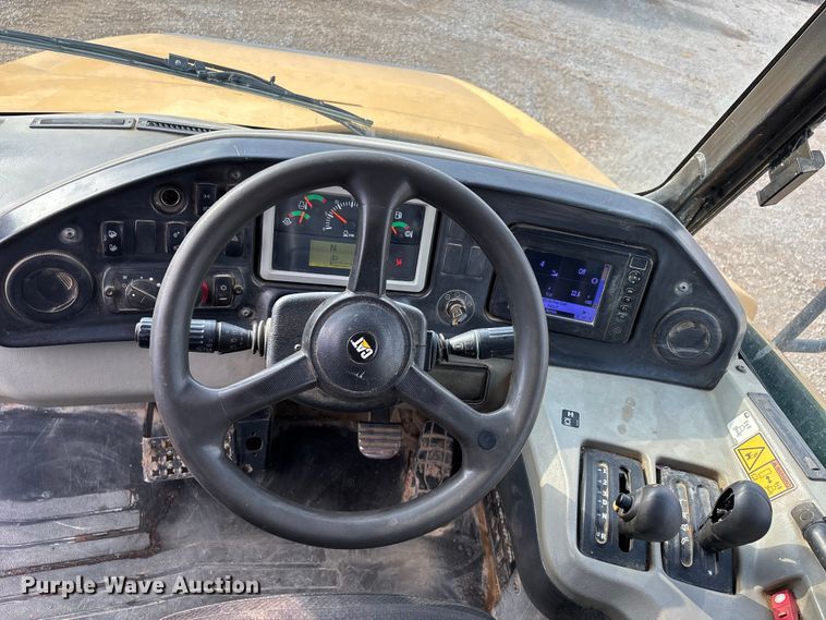 image for item DW7250 2014 Caterpillar 740B articulated haul truck