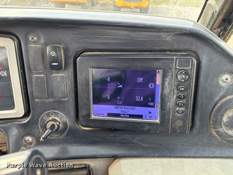 image for item DW7250 2014 Caterpillar 740B articulated haul truck