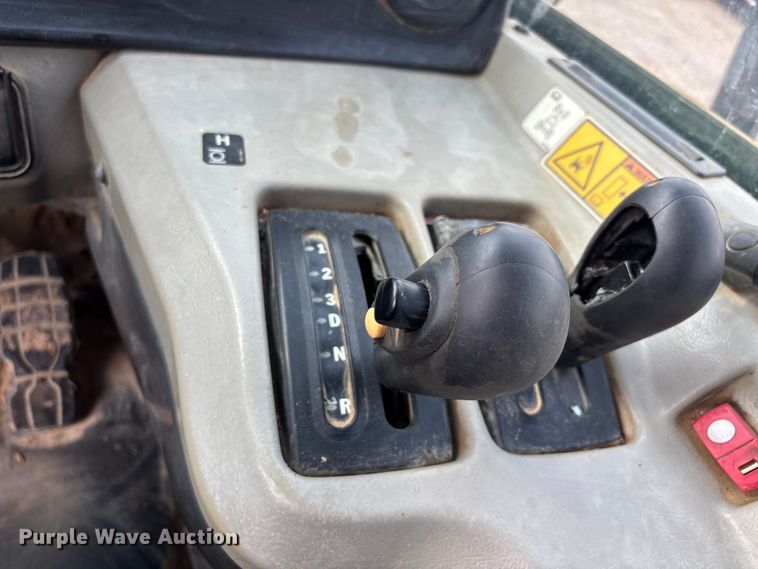 image for item DW7250 2014 Caterpillar 740B articulated haul truck