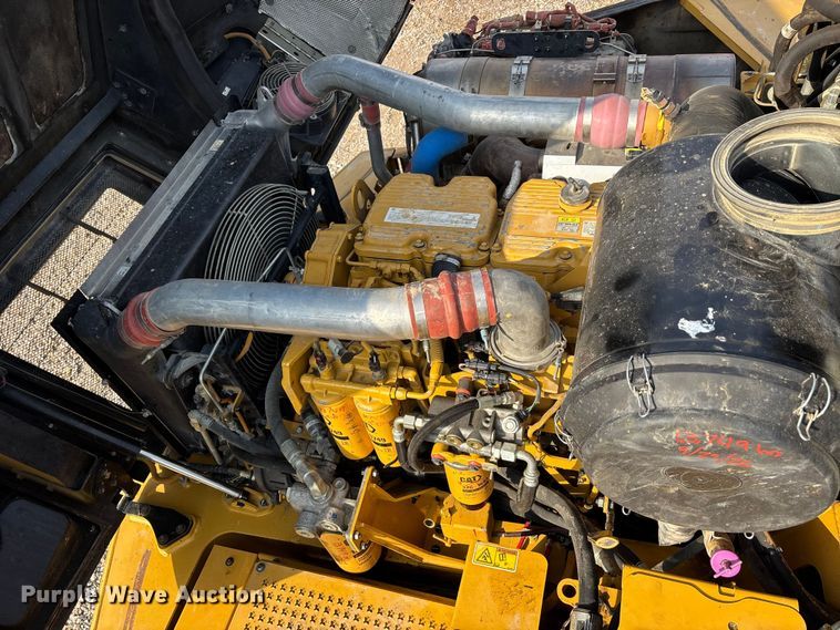 image for item DW7250 2014 Caterpillar 740B articulated haul truck