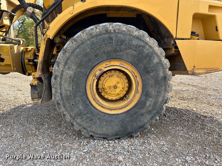 image for item DW7250 2014 Caterpillar 740B articulated haul truck