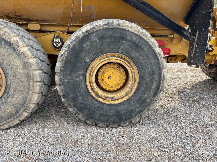 image for item DW7250 2014 Caterpillar 740B articulated haul truck