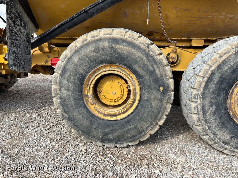 image for item DW7250 2014 Caterpillar 740B articulated haul truck