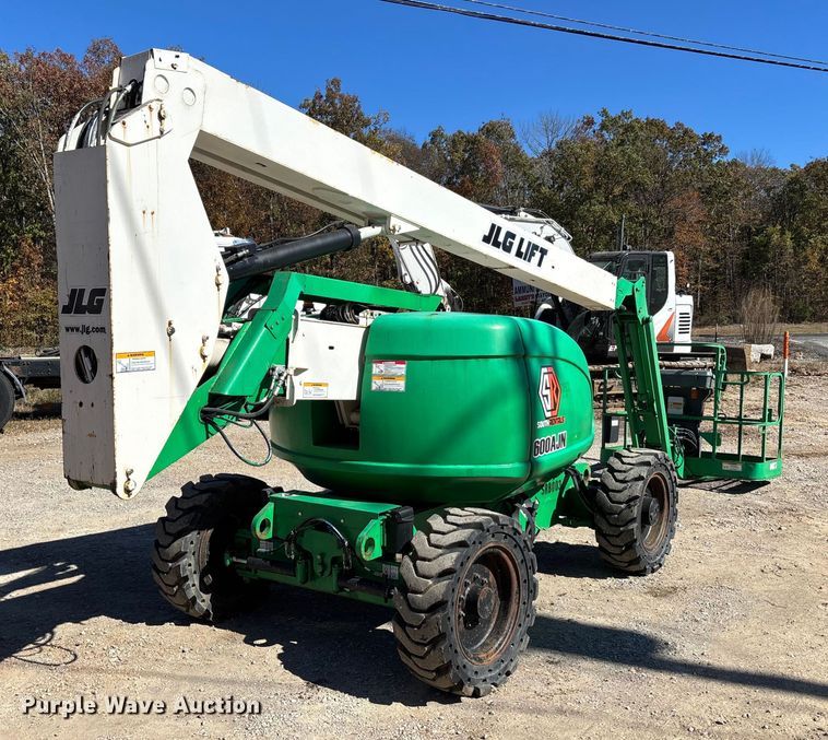 image for item DW7261 2016 JLG 600AJN boom lift