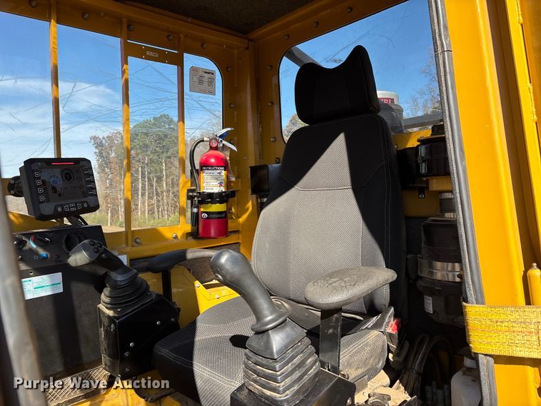 image for item DW7262 2018 Rayco C200 mulcher