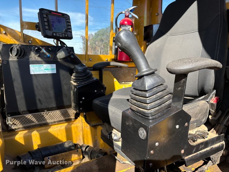 image for item DW7262 2018 Rayco C200 mulcher