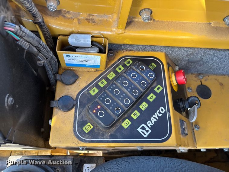 image for item DW7262 2018 Rayco C200 mulcher