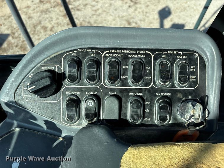 image for item DW7277 2007 Komatsu WA500 wheel loader