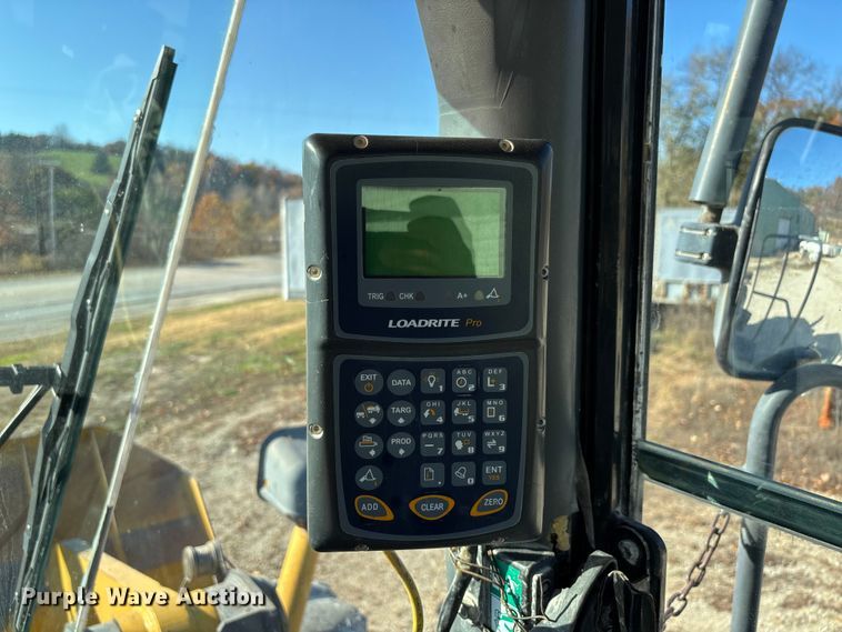 image for item DW7277 2007 Komatsu WA500 wheel loader