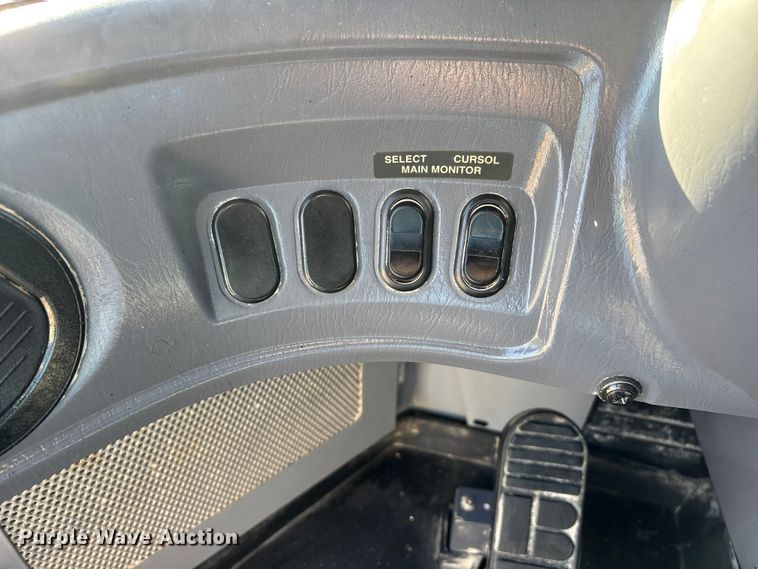 image for item DW7277 2007 Komatsu WA500 wheel loader