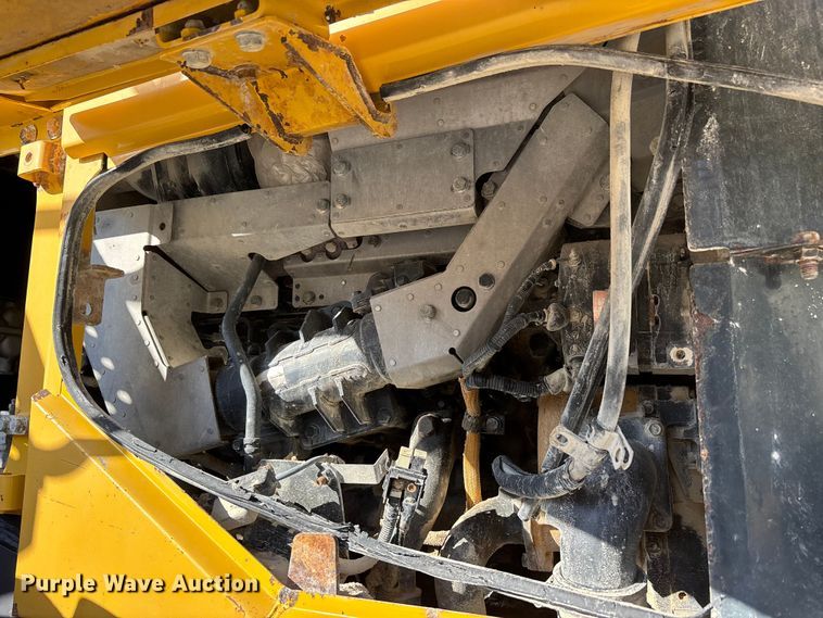 image for item DW7277 2007 Komatsu WA500 wheel loader