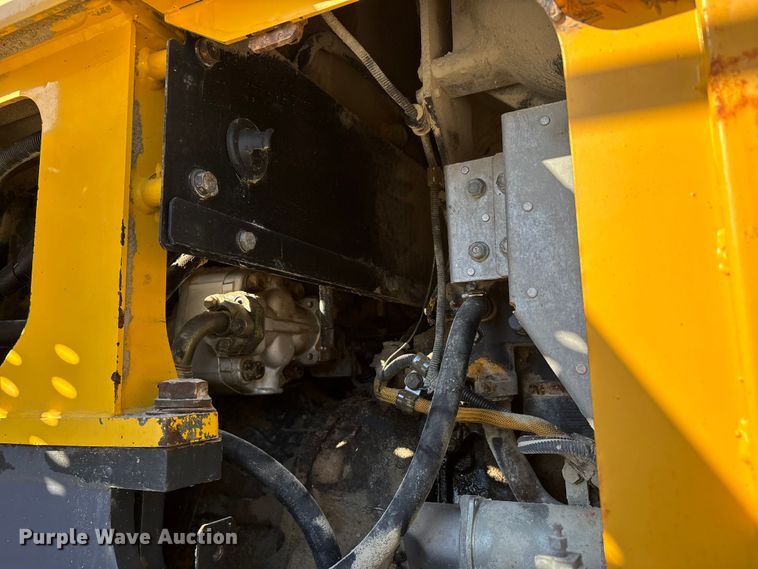 image for item DW7277 2007 Komatsu WA500 wheel loader
