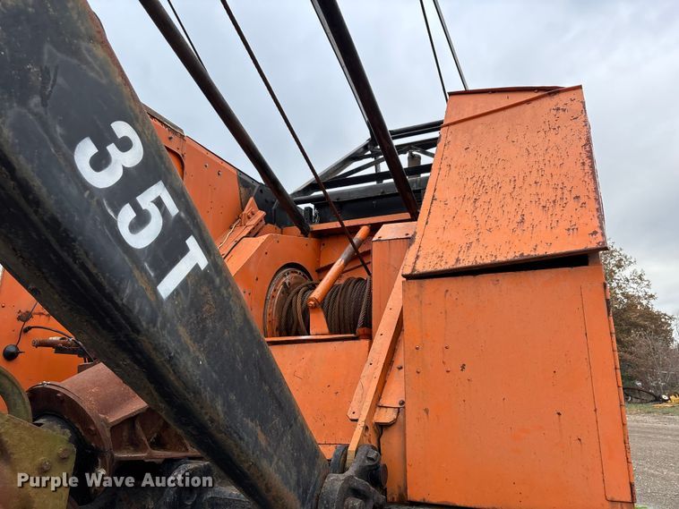 image for item DW7294 Lorain 416 crane