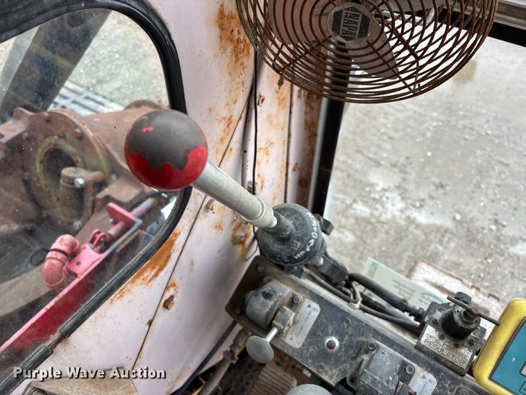 image for item DW7294 Lorain 416 crane