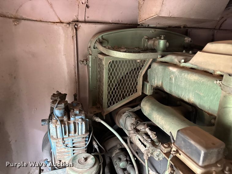 image for item DW7294 Lorain 416 crane