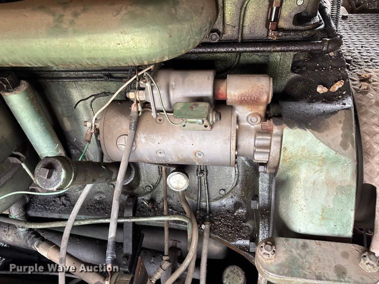 image for item DW7294 Lorain 416 crane