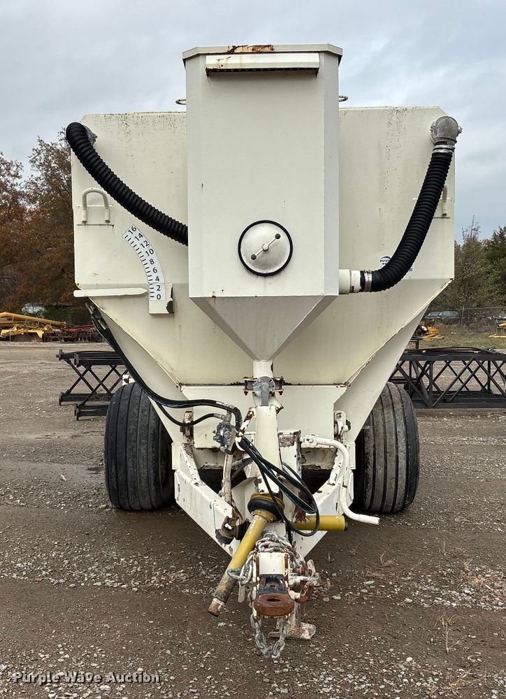 image for item DW7295 Stoltz TV3WH16HX site spreader