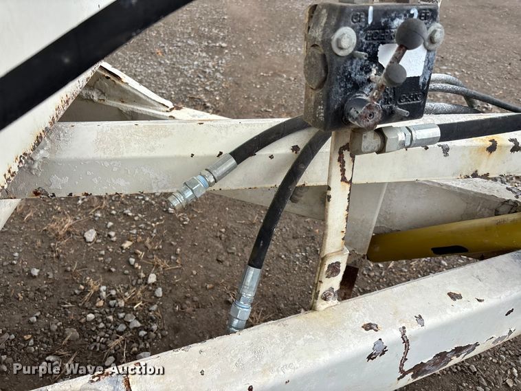 image for item DW7295 Stoltz TV3WH16HX site spreader