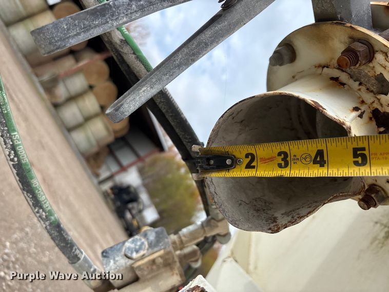 image for item DW7295 Stoltz TV3WH16HX site spreader