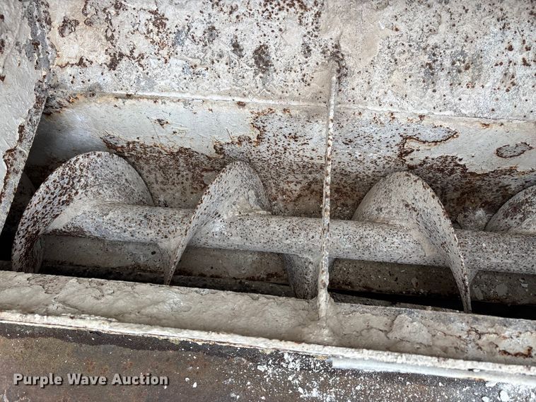 image for item DW7295 Stoltz TV3WH16HX site spreader