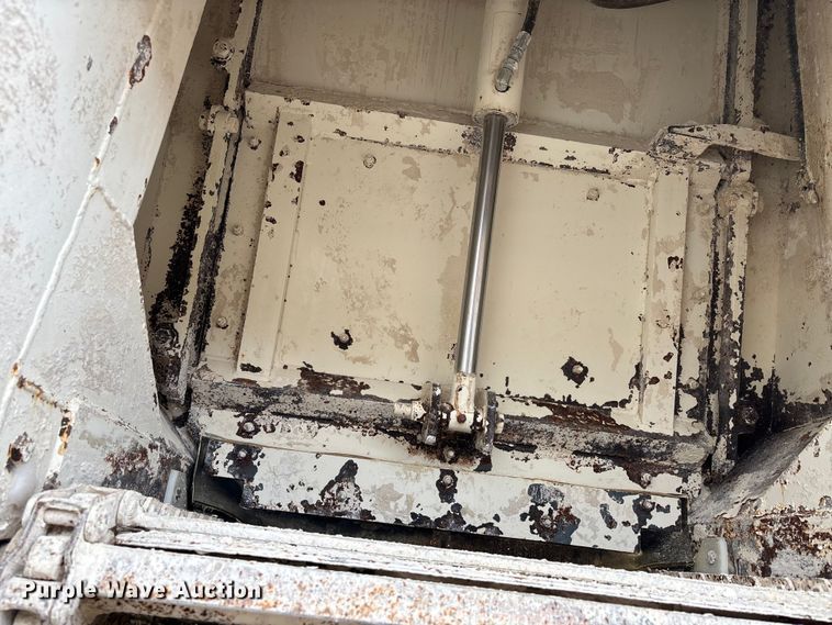 image for item DW7295 Stoltz TV3WH16HX site spreader